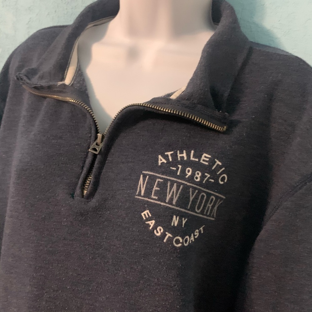 Aeropostale Sweatshirt - Picture 2 of 7